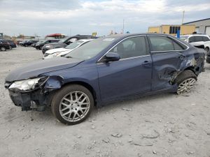 Toyota Camry LE 2.5L 4 2015