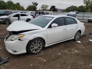 Toyota Avalon BASE 3.5L 6 2011
