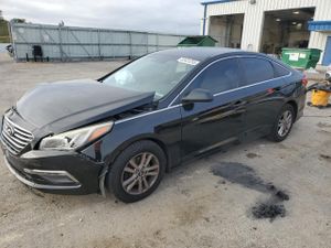 Hyundai Sonata SE 2.4L 4 2015