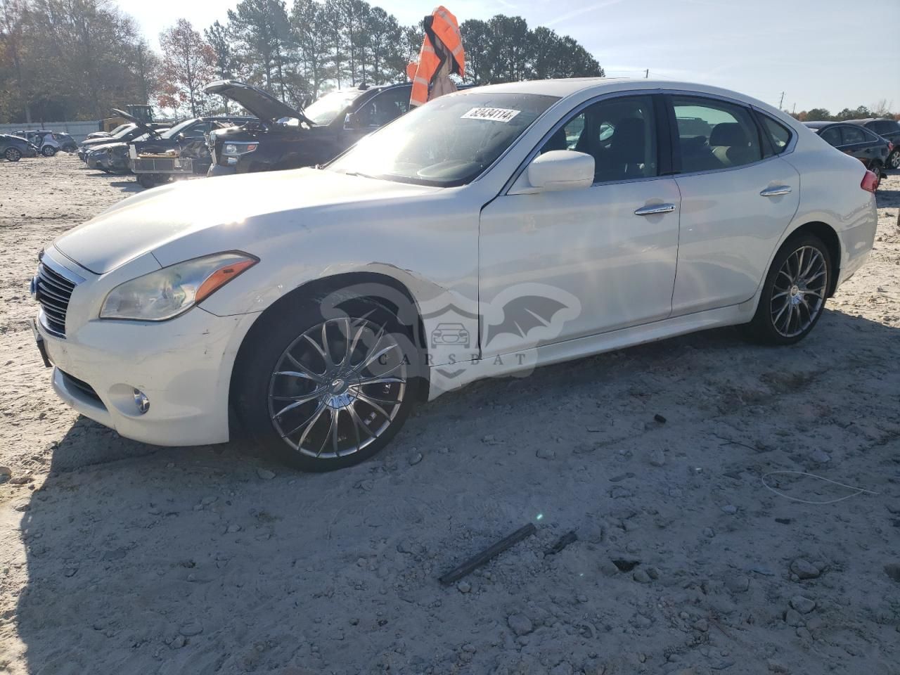 Infiniti M37 X 3.7L 6 2011