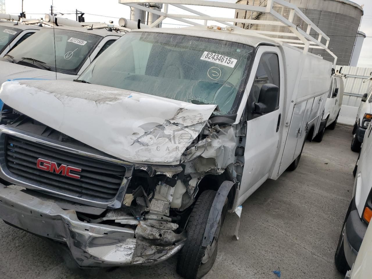GMC Savana CUTAWAY G3500 6.0L 8 2005