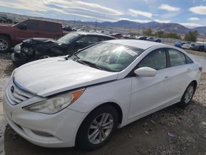 Hyundai Sonata GLS 2.4L 4 2013