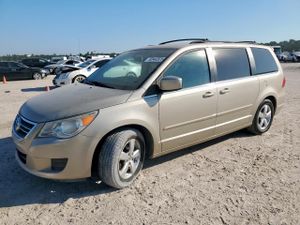 Volkswagen Routan SE 3.8L 6 2009