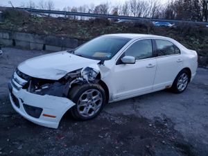 Ford Fusion SE 2.5L 4 2010