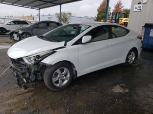 Hyundai Elantra SE 1.8L 4 2015