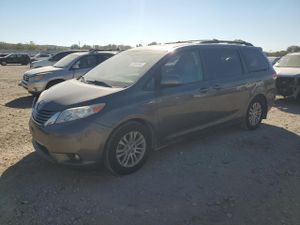 Toyota Sienna XLE 3.5L 6 2012