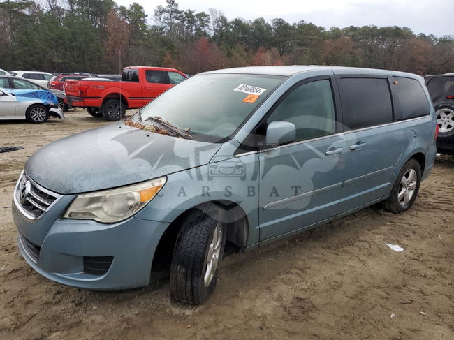 Volkswagen Routan SE 3.8L  6 2010