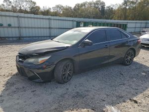 Toyota Camry LE 2.5L 4 2015