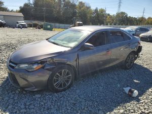 Toyota Camry LE 2.5L 4 2015