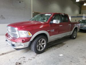 RAM 1500 LARAMIE 5.7L 8 2013