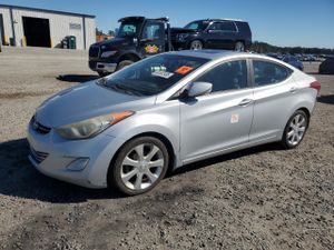 Hyundai Elantra GLS 1.8L 4 2013