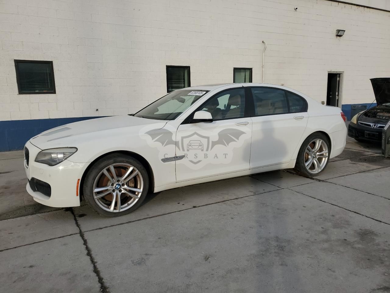 BMW 7 Series XI 4.4L 8 2012