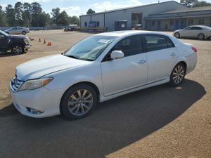 Toyota Avalon BASE 3.5L 6 2012
