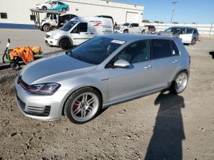 Volkswagen Golf 2 L 4 2015