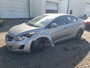 Hyundai Elantra GLS 1.8L 4 2013