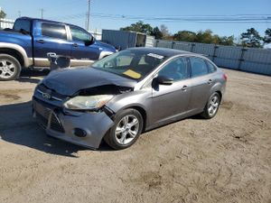 Ford Focus SE 2.0L 4 2013