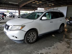 Nissan Pathfinder S 3.5L 6 2013