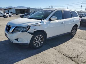 Nissan Pathfinder S 3.5L 6 2013