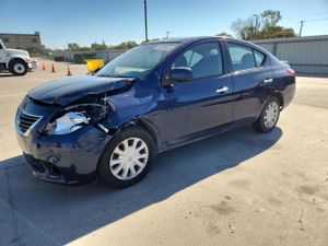 Nissan Versa S 1.6L 4 2014