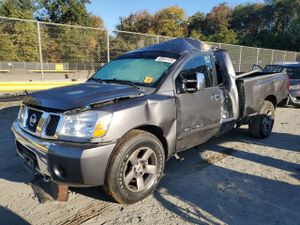 Nissan Titan XE 5.6L 8 2005