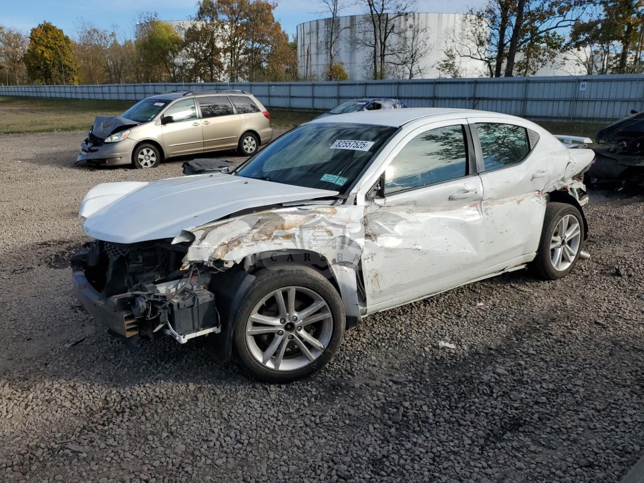 Dodge Avenger SE 3.6L 6 2013