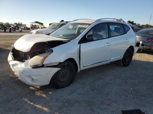 Nissan Rogue S 2.5L 4 2015