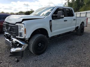 Ford F-250 SUPER DUTY 6.8L 8 2024