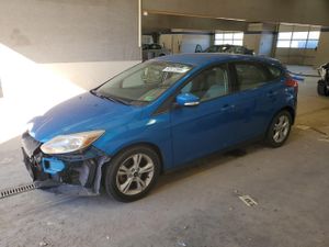 Ford Focus SE 2.0L 4 2014
