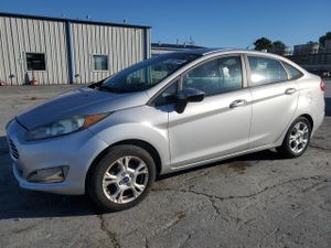 Ford Fiesta SE 1.6L 4 2015