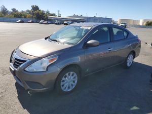 Nissan Versa S 1.6L 4 2015