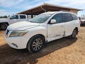 Nissan Pathfinder S 3.5L 6 2014