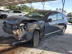 Nissan Rogue S 2.5L 4 2015