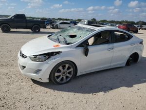 Hyundai Elantra GLS 1.8L 4 2013
