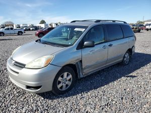 Toyota Sienna CE 3.3L 6 2004