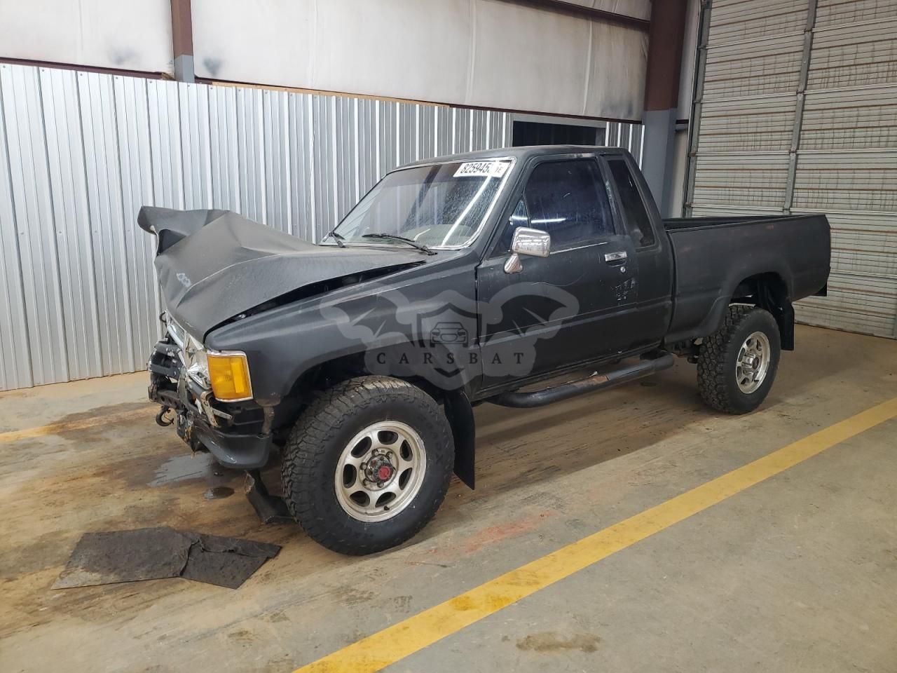 Toyota Hilux XTRACAB RN67 DLX 2.4L 4 1987