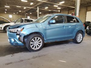 Mitsubishi Outlander SE 2.0L 4 2011