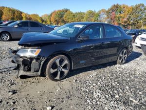 Volkswagen Jetta BASE 2.0L 4 2013