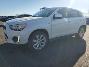 Mitsubishi Outlander SE 2.0L 4 2015