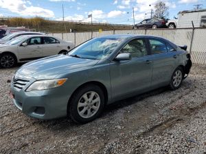 Toyota Camry BASE 2.5L 4 2011