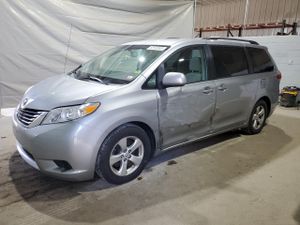 Toyota Sienna LE 3.5L 6 2011