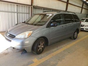 Toyota Sienna CE 3.3L 6 2004