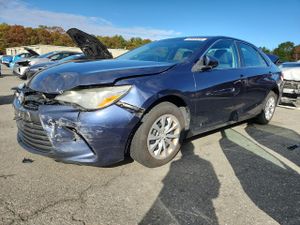 Toyota Camry LE 2.5L 4 2015