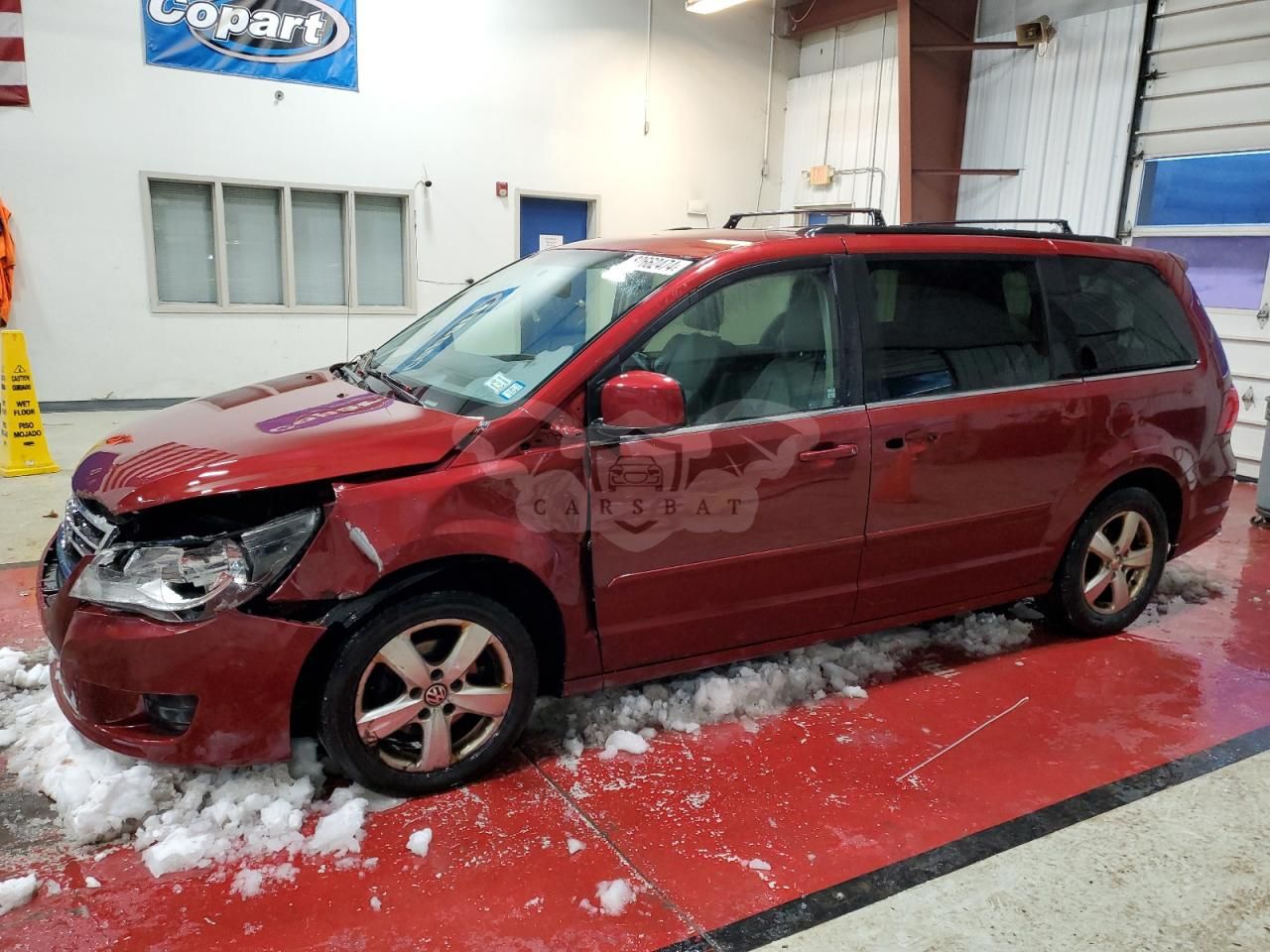 Volkswagen Routan 2011