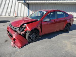 Ford Focus SES 2.0L 4 2010