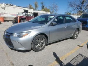 Toyota Camry LE 2.5L 4 2015