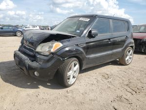 Kia Soul + 2.0L 4 2011