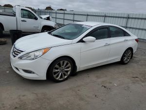 Hyundai Sonata SE 2.4L 4 2012