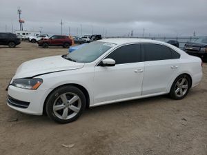 Volkswagen Passat SE 2.5L 5 2013