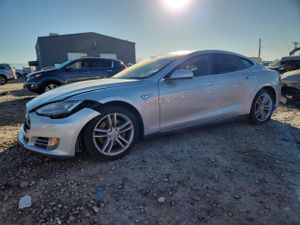 Tesla Model S 2013