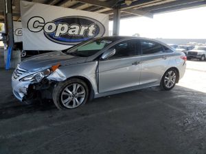 Hyundai Sonata SE 2.4L 4 2013